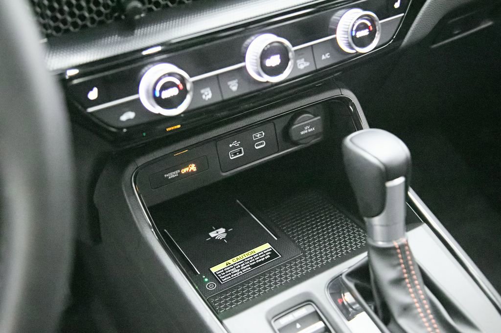 Used 2024 Honda CR-V Sport Touring image 17