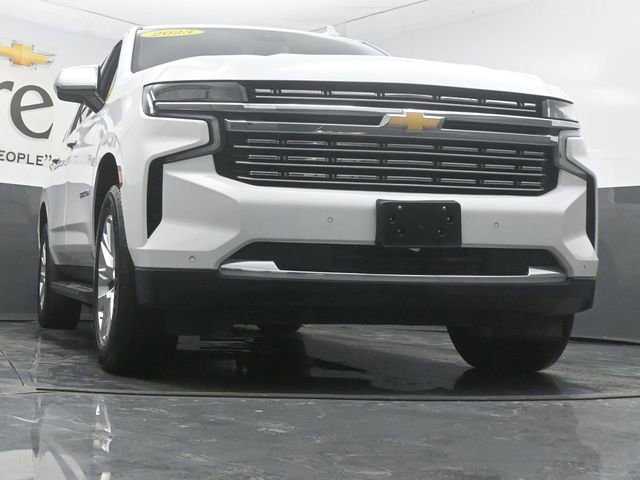 Used 2023 Chevrolet Suburban Premier image 3