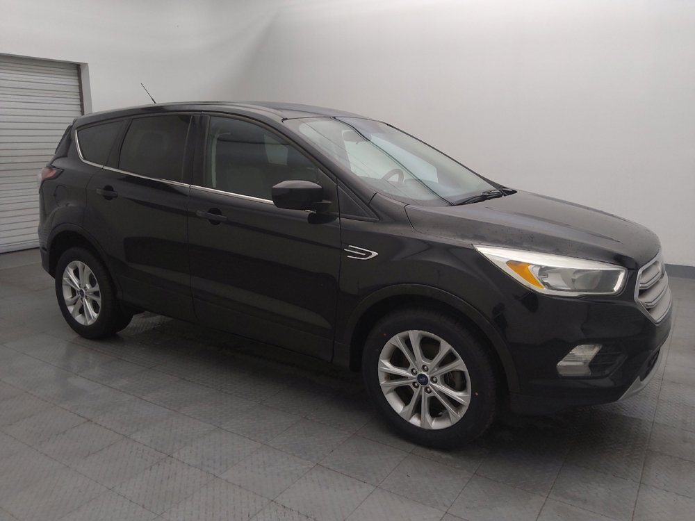 Used 2017 Ford Escape SE image 11
