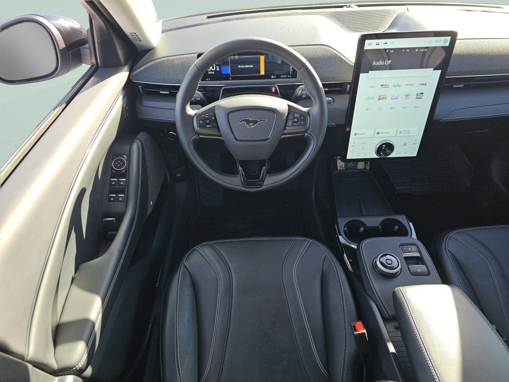 Used 2023 Ford Mustang Mach-E Premium image 4