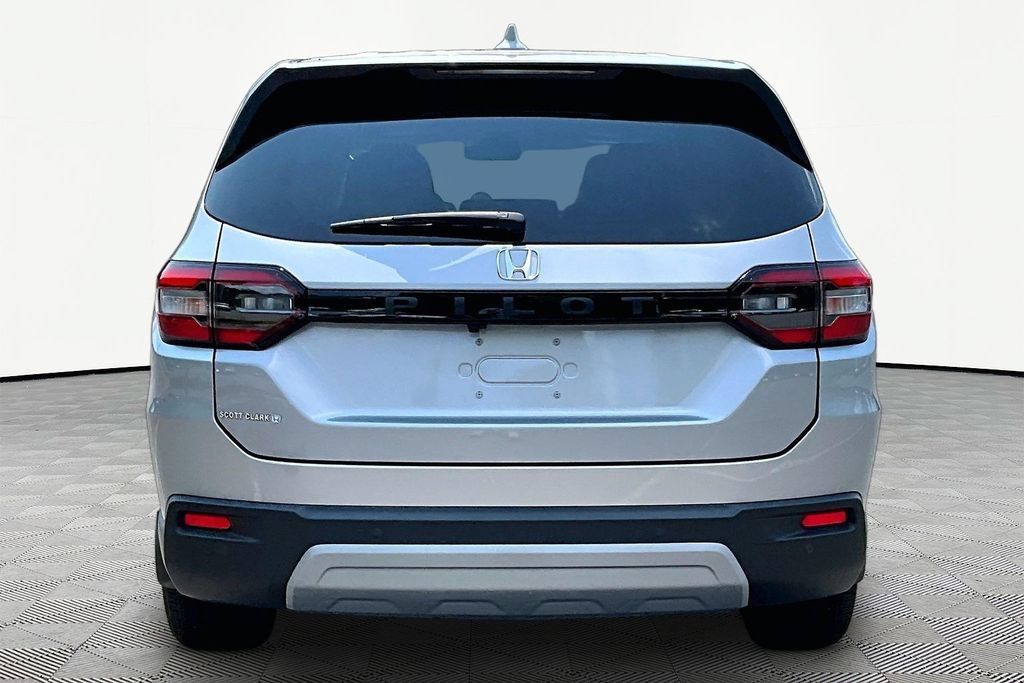 Certified 2025 Honda Pilot EX-L image 6