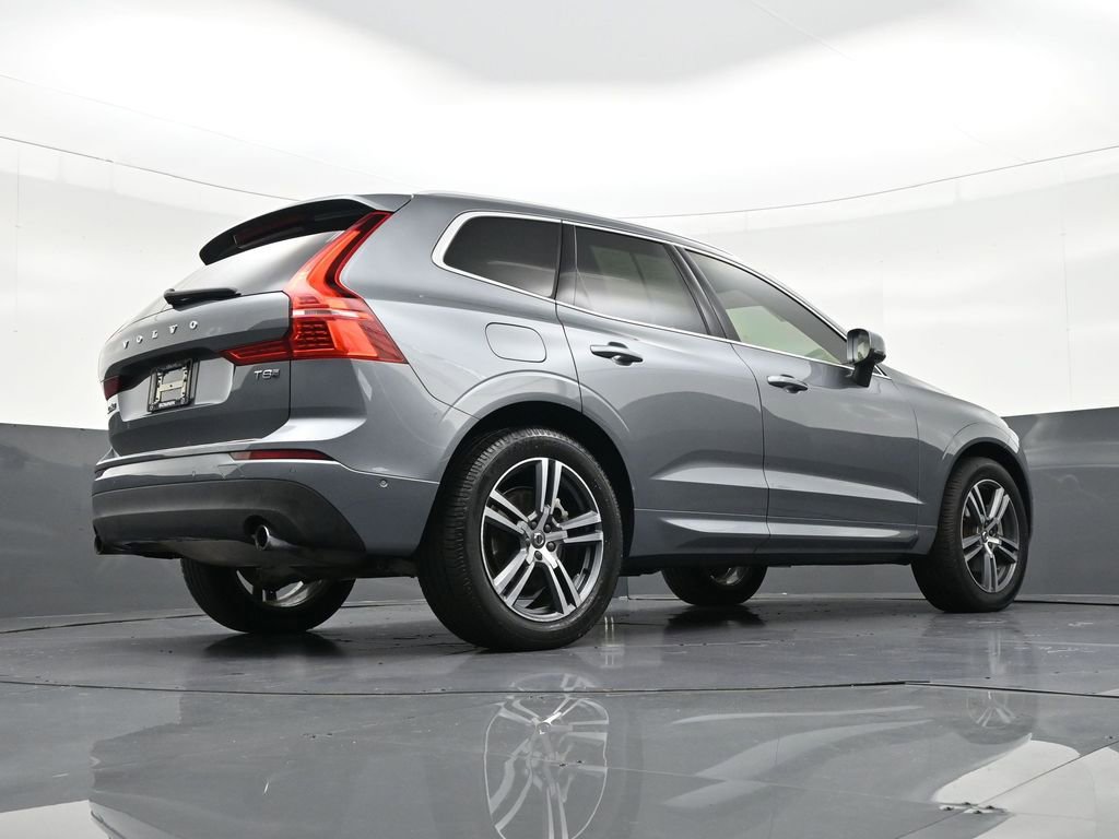 Used 2019 Volvo XC60 T8 Momentum w/ Premium Package image 26