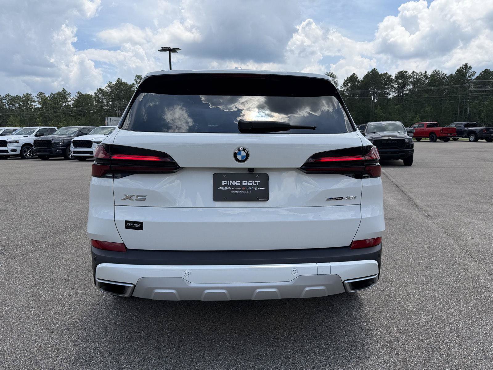 Used 2026 BMW X5 sDrive40i RWD image 5