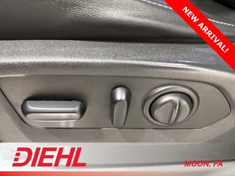 Used 2019 GMC Sierra 1500 SLT w/ SLT Premium Package image 17