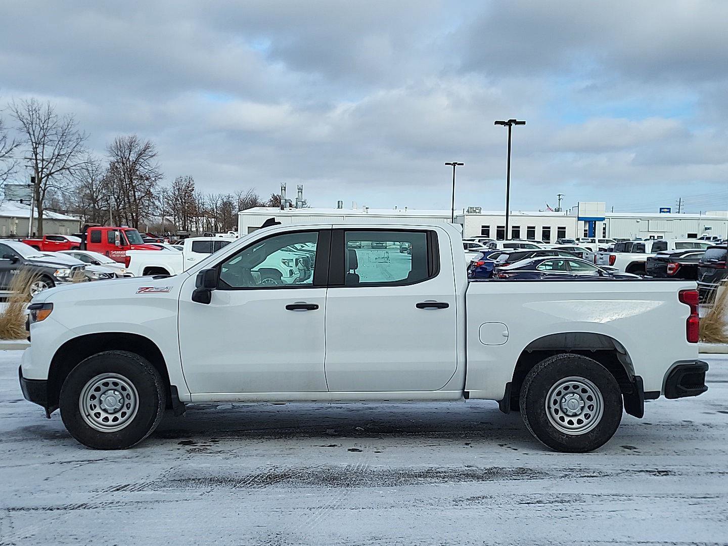 Used 2024 Chevrolet Silverado 1500 W/T w/ Z71 Off-Road Package image 6