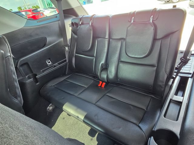 Used 2024 Ford Explorer Limited w/ Limited Technology Package RWD image 24