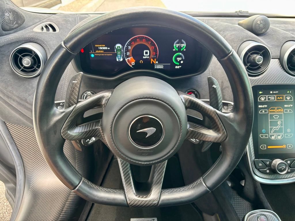 Used 2020 McLaren 600LT Spider RWD image 16