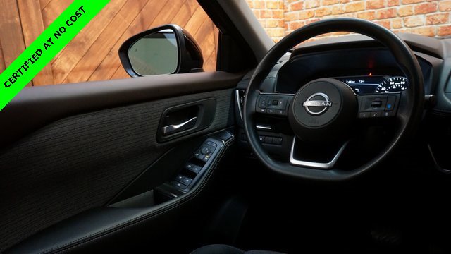 Used 2022 Nissan Rogue SV image 33