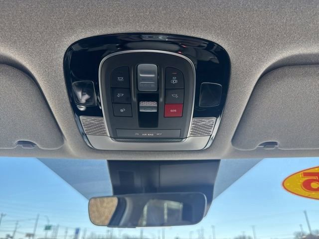 Used 2025 Hyundai Palisade Limited image 21