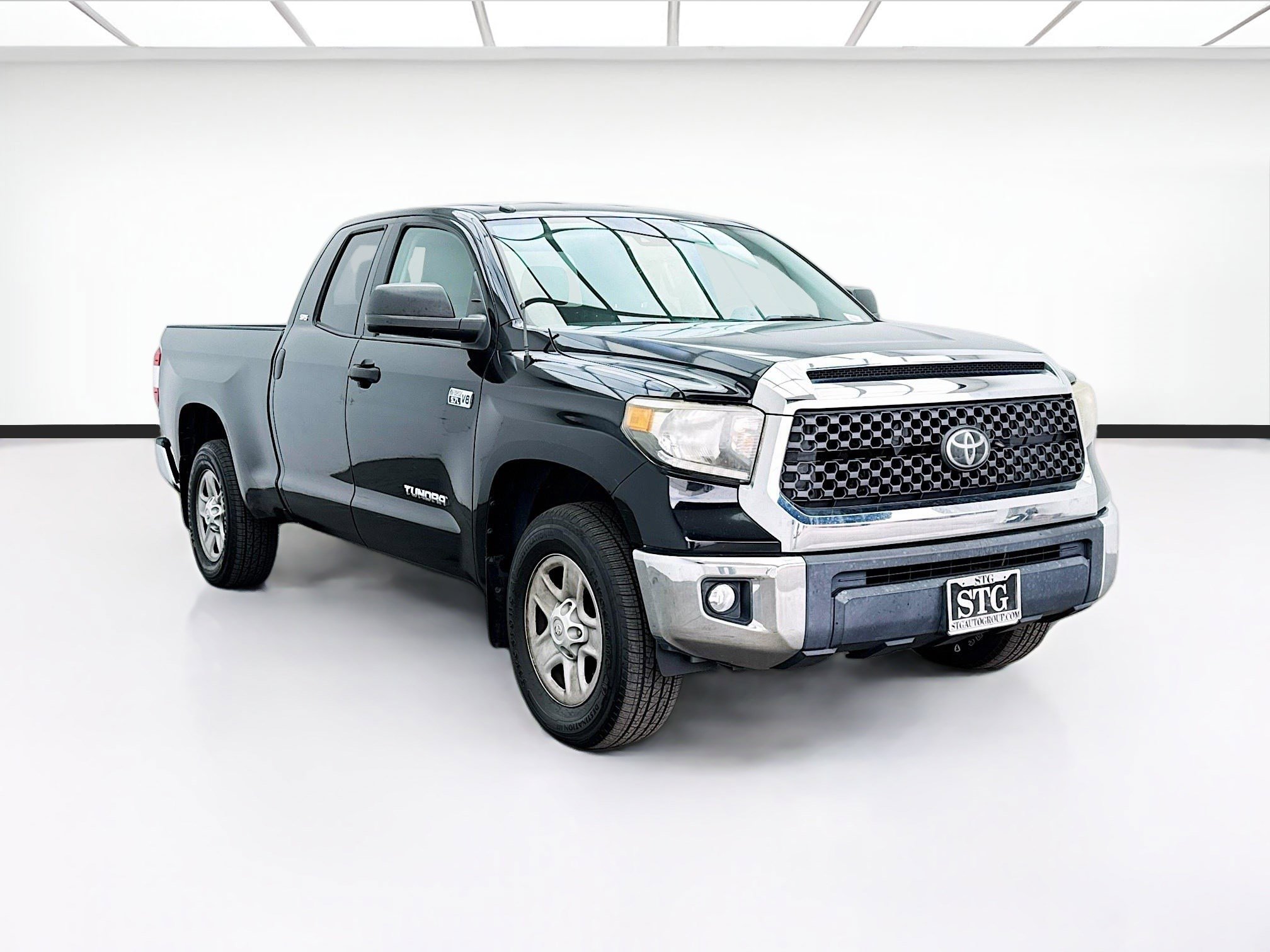 Used 2018 Toyota Tundra SR5 image 3