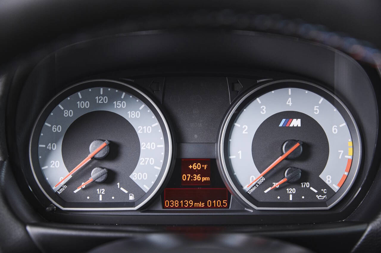 Used 2011 BMW 1 Series M image 39