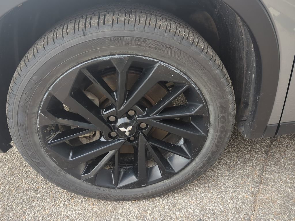 Used 2022 Mitsubishi Outlander SE image 13