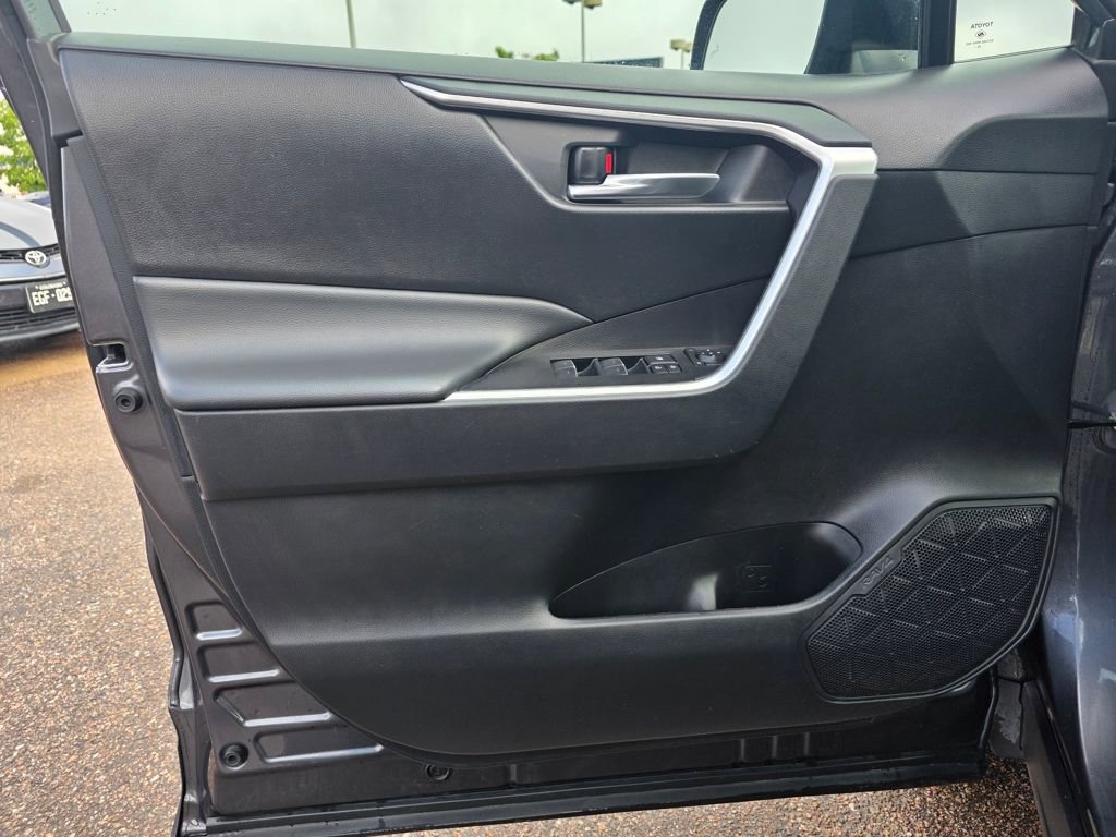 Used 2024 Toyota RAV4 XLE image 27