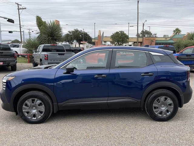 Certified 2025 Nissan Kicks S image 3