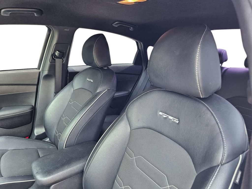 Certified 2023 Kia Forte GT-Line FWD image 16