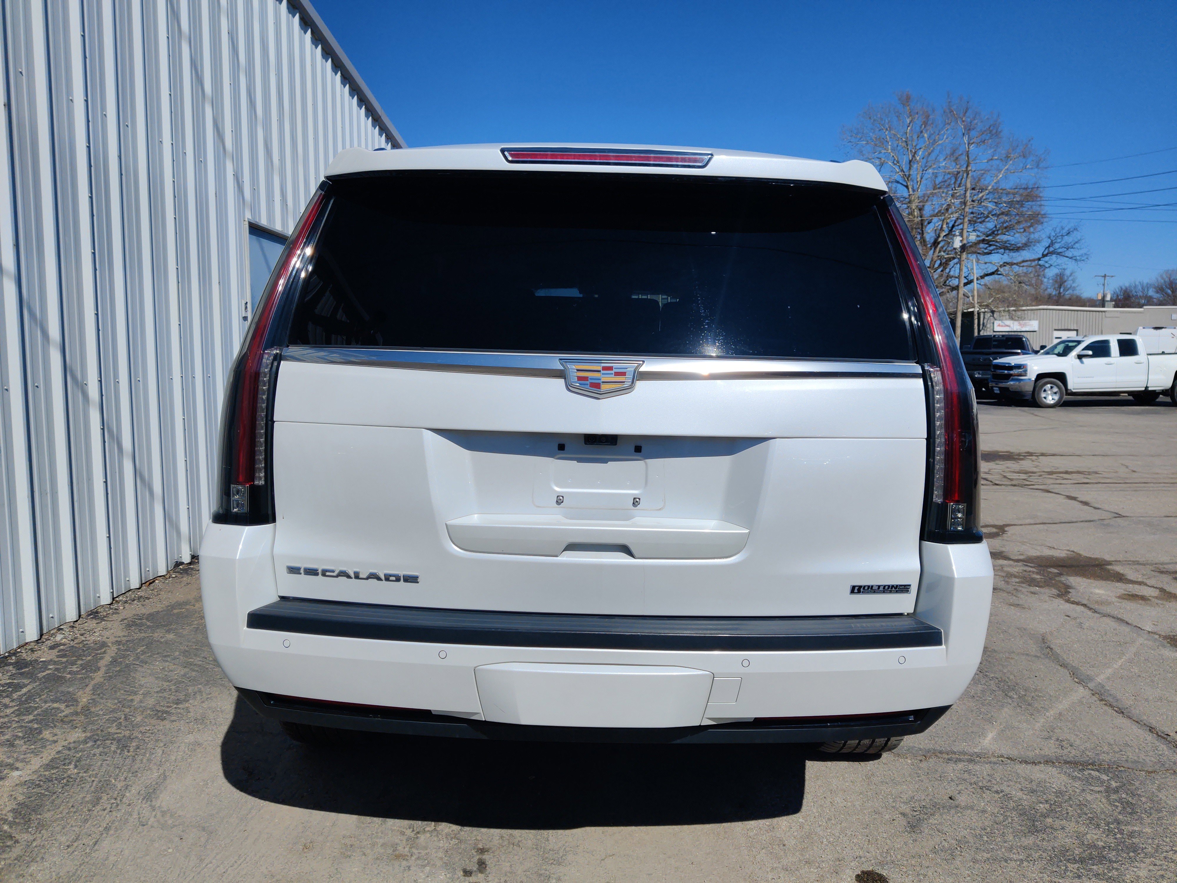 Used 2019 Cadillac Escalade Premium Luxury image 13