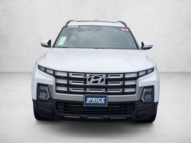 Used 2025 Hyundai Santa Cruz SEL FWD image 2