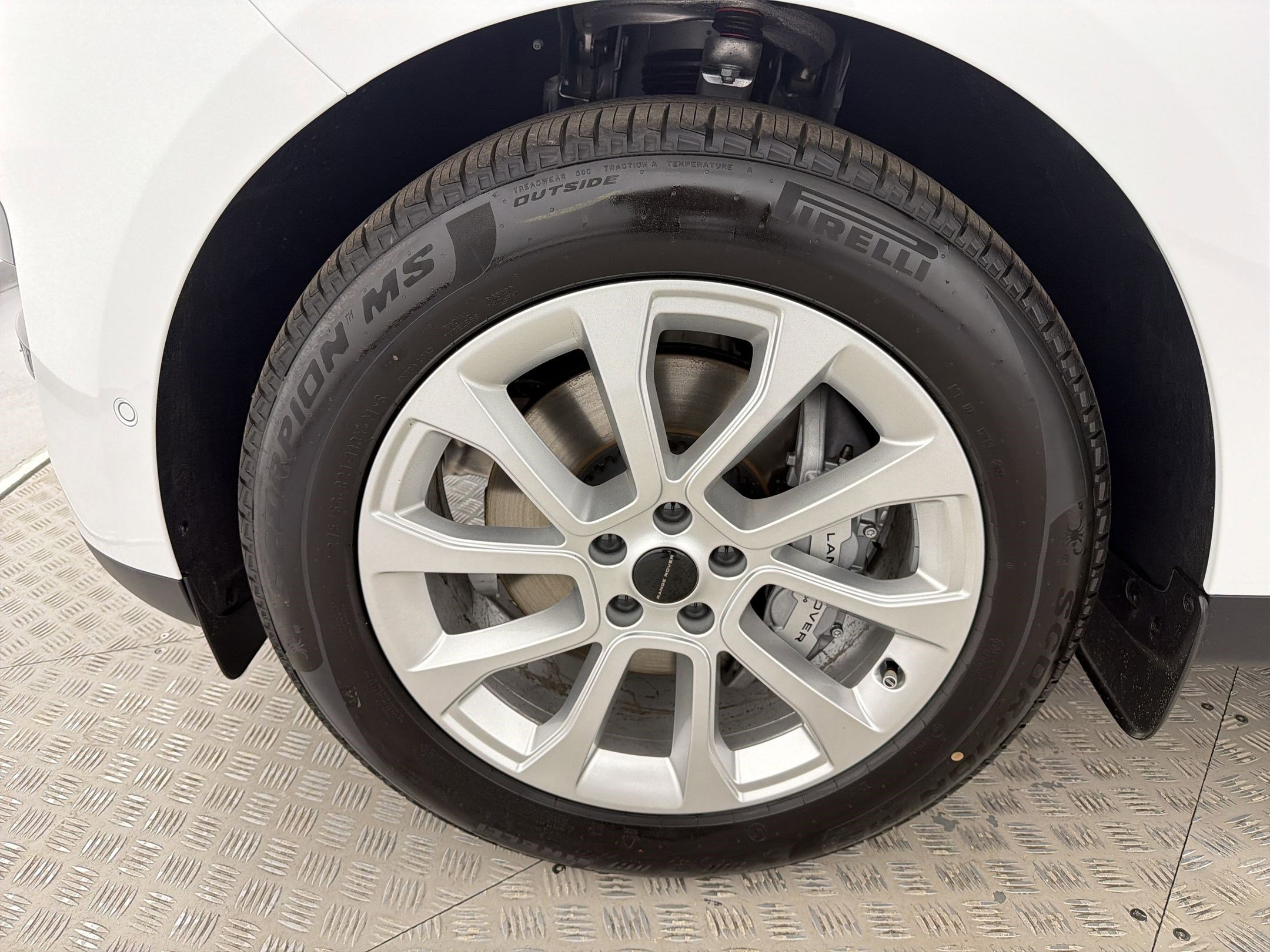 New 2026 Land Rover Range Rover Sport SE AWD/4WD image 11
