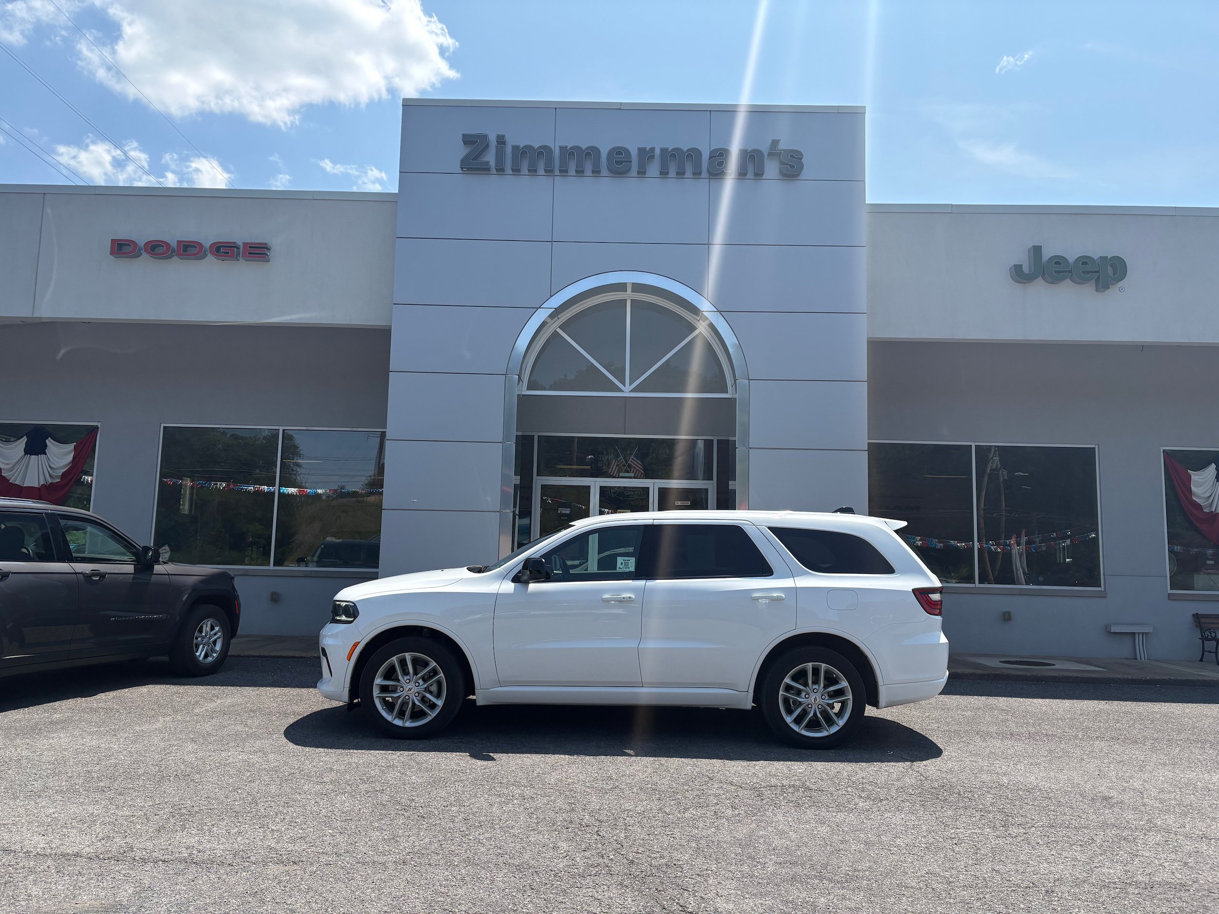 Certified 2025 Dodge Durango GT AWD/4WD image 1