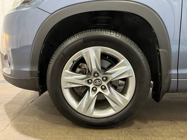 Certified 2018 Toyota Highlander Limited AWD/4WD image 25