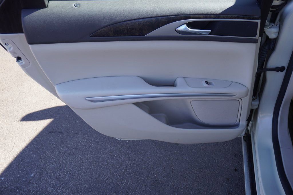 Used 2016 Lincoln MKZ AWD w/ Equipment Group 300A Reserve image 31