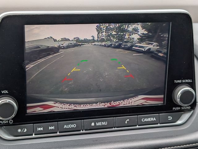 Used 2023 Nissan Rogue S AWD/4WD image 24