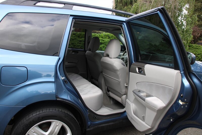 Used 2010 Subaru Forester 2.5X Premium w/ Popular Equipment Group 1A AWD/4WD image 6