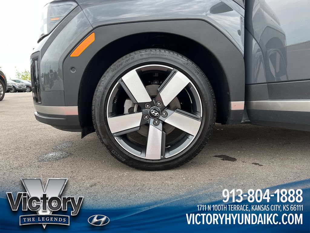 Used 2024 Hyundai Santa Fe Limited AWD/4WD image 27
