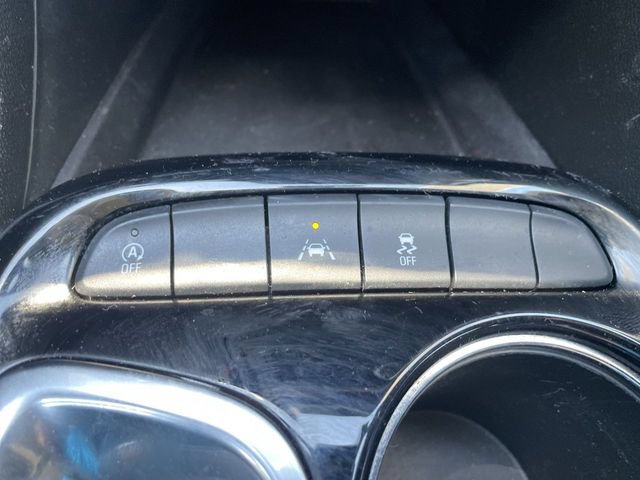 Used 2024 Buick Encore GX Sport Touring FWD image 17