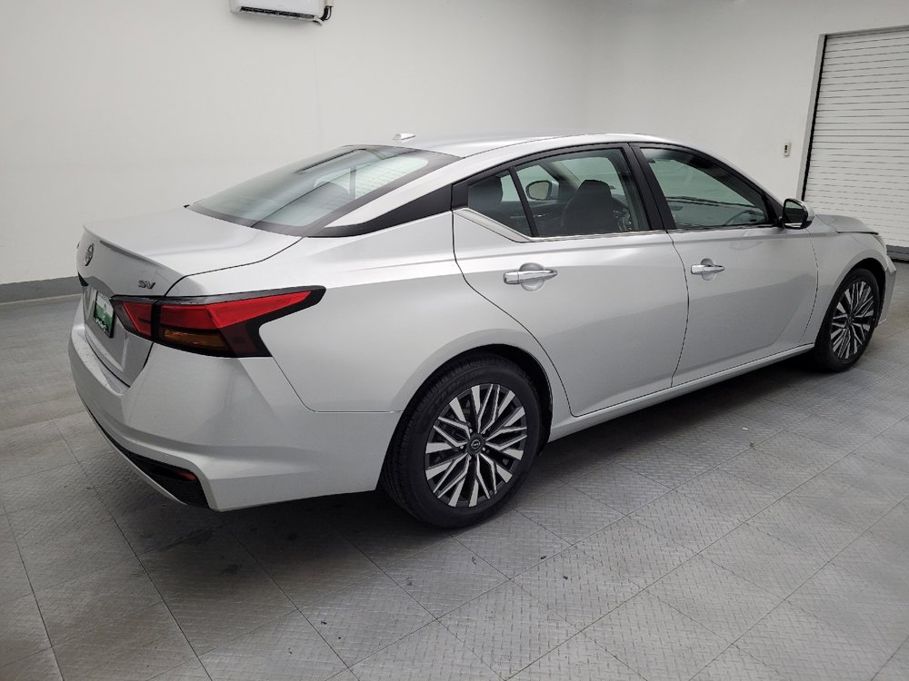 Used 2023 Nissan Altima 2.5 SV image 10
