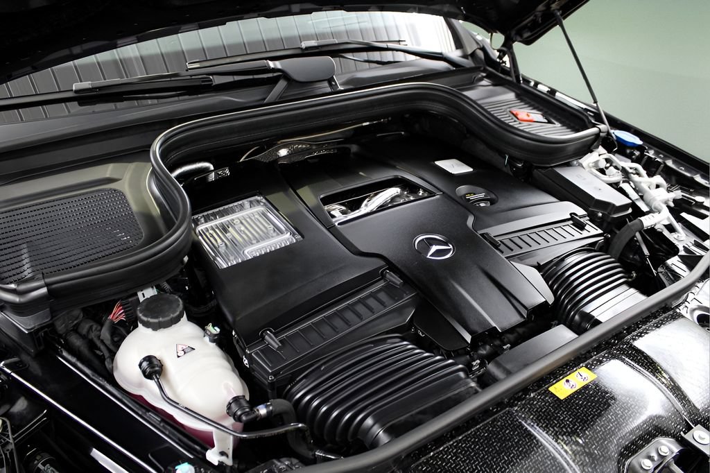 Used 2026 Mercedes-Benz GLS 580 4MATIC image 37
