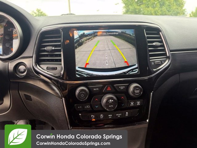 Used 2020 Jeep Grand Cherokee Altitude AWD/4WD image 32