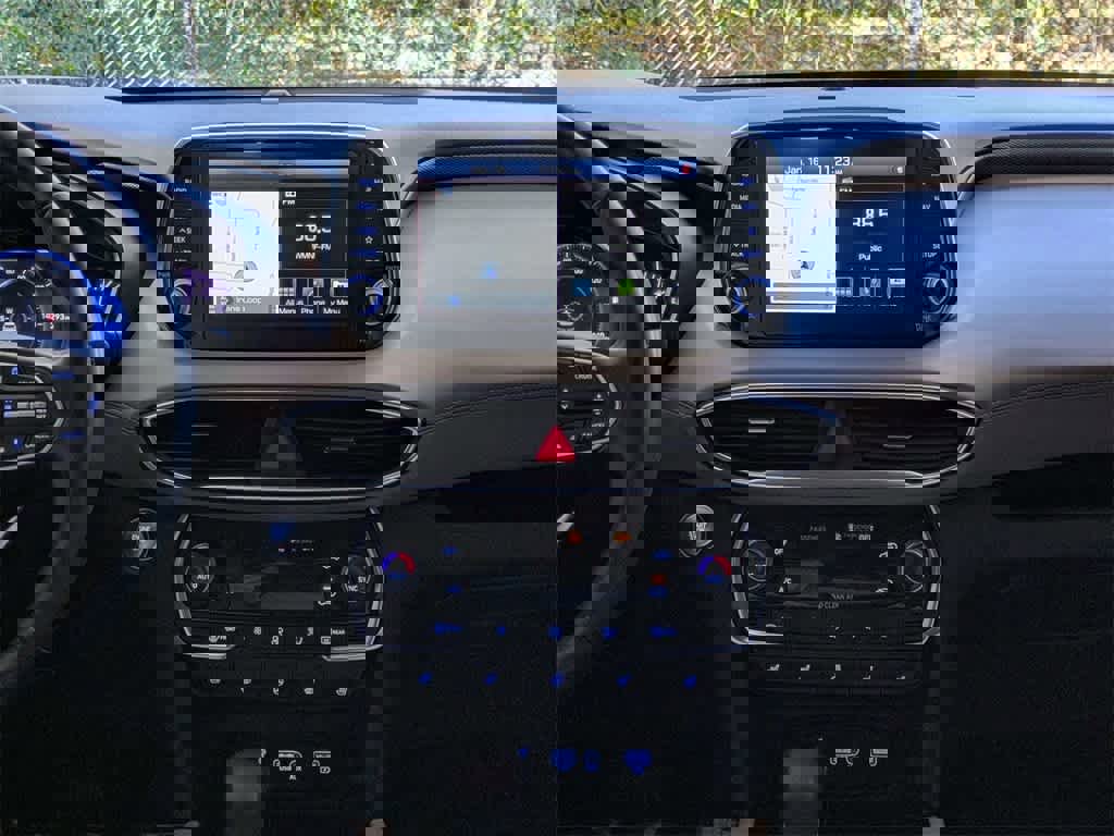 Used 2020 Hyundai Santa Fe Limited image 23