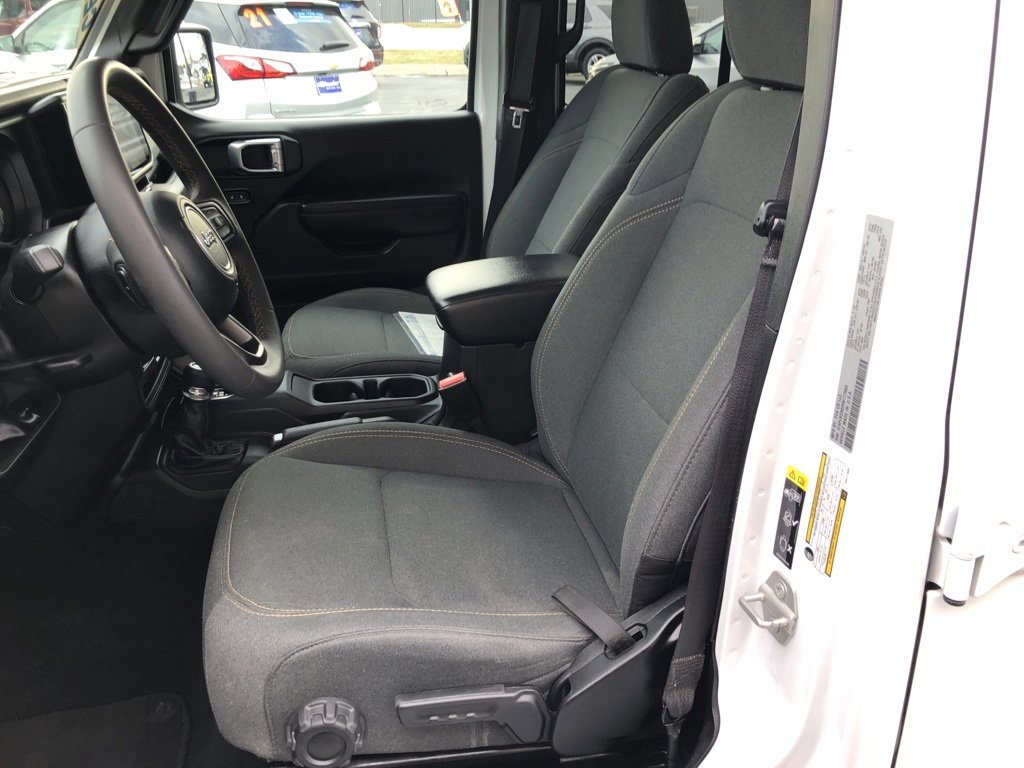 Used 2024 Jeep Wrangler Sport S image 10