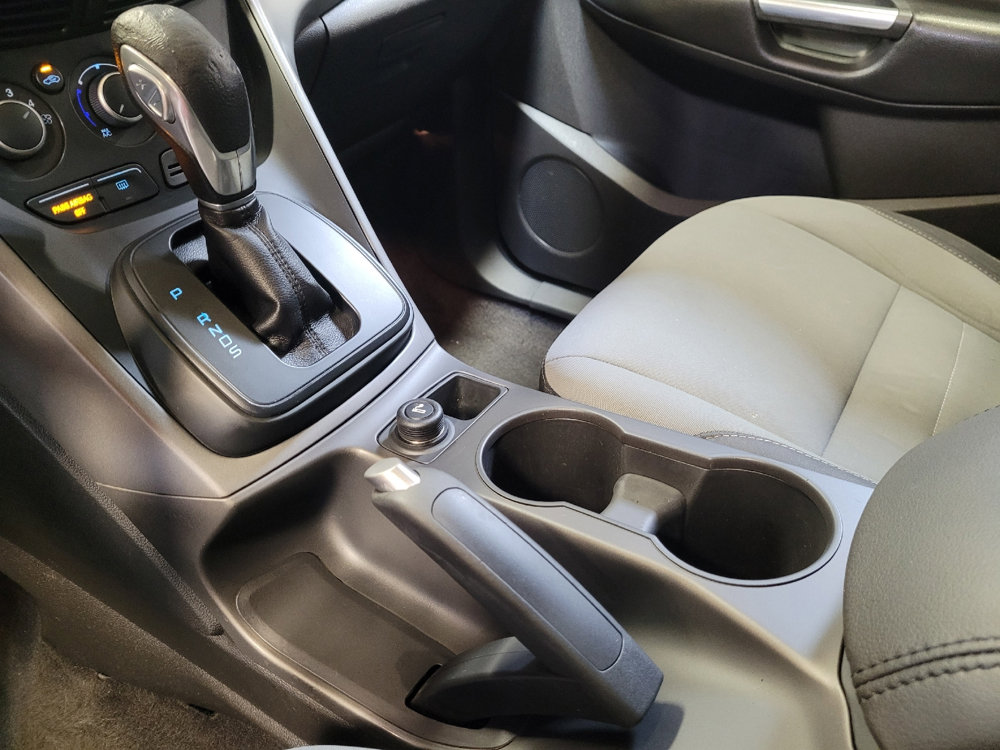 Used 2015 Ford Escape SE image 26
