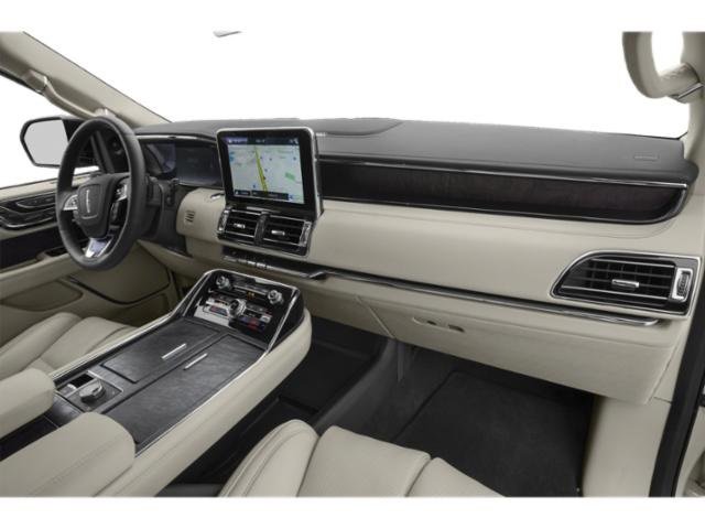 Used 2018 Lincoln Navigator L Select image 16