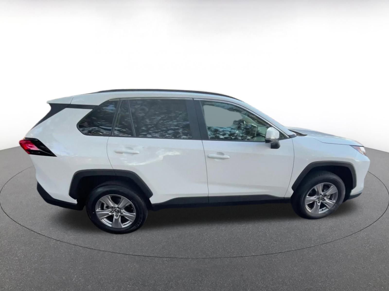 Used 2025 Toyota RAV4 XLE image 16