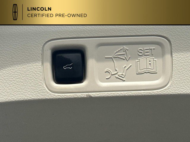 Certified 2022 Lincoln Navigator Black Label AWD/4WD image 39