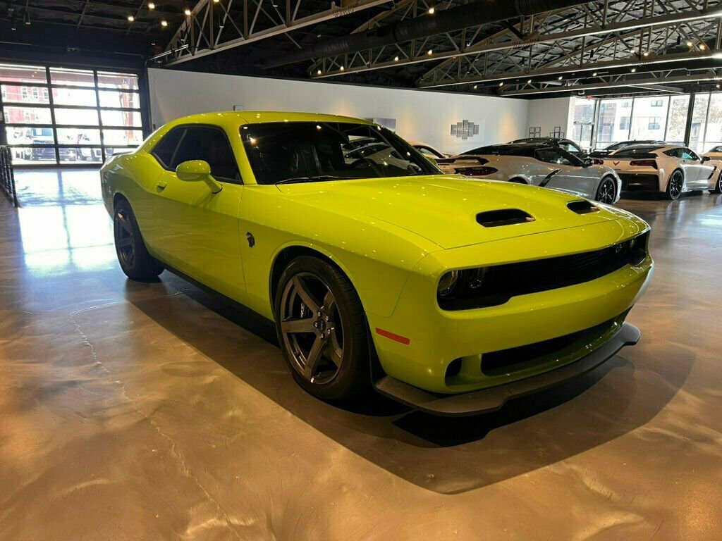 Used 2023 Dodge Challenger SRT Hellcat w/ Driver Convenience Group image 7