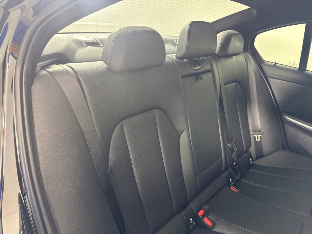 Used 2021 BMW 330i Sedan w/ M Sport Package image 26