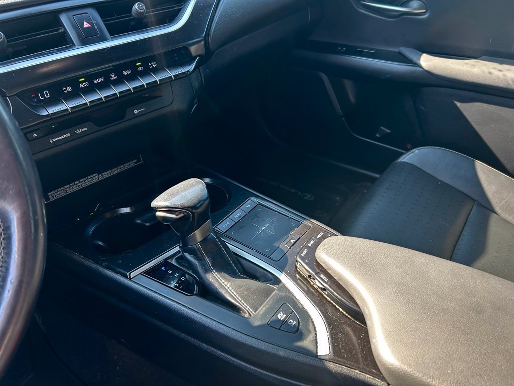 Used 2020 Lexus UX 250h w/ Accessory Package AWD/4WD image 13