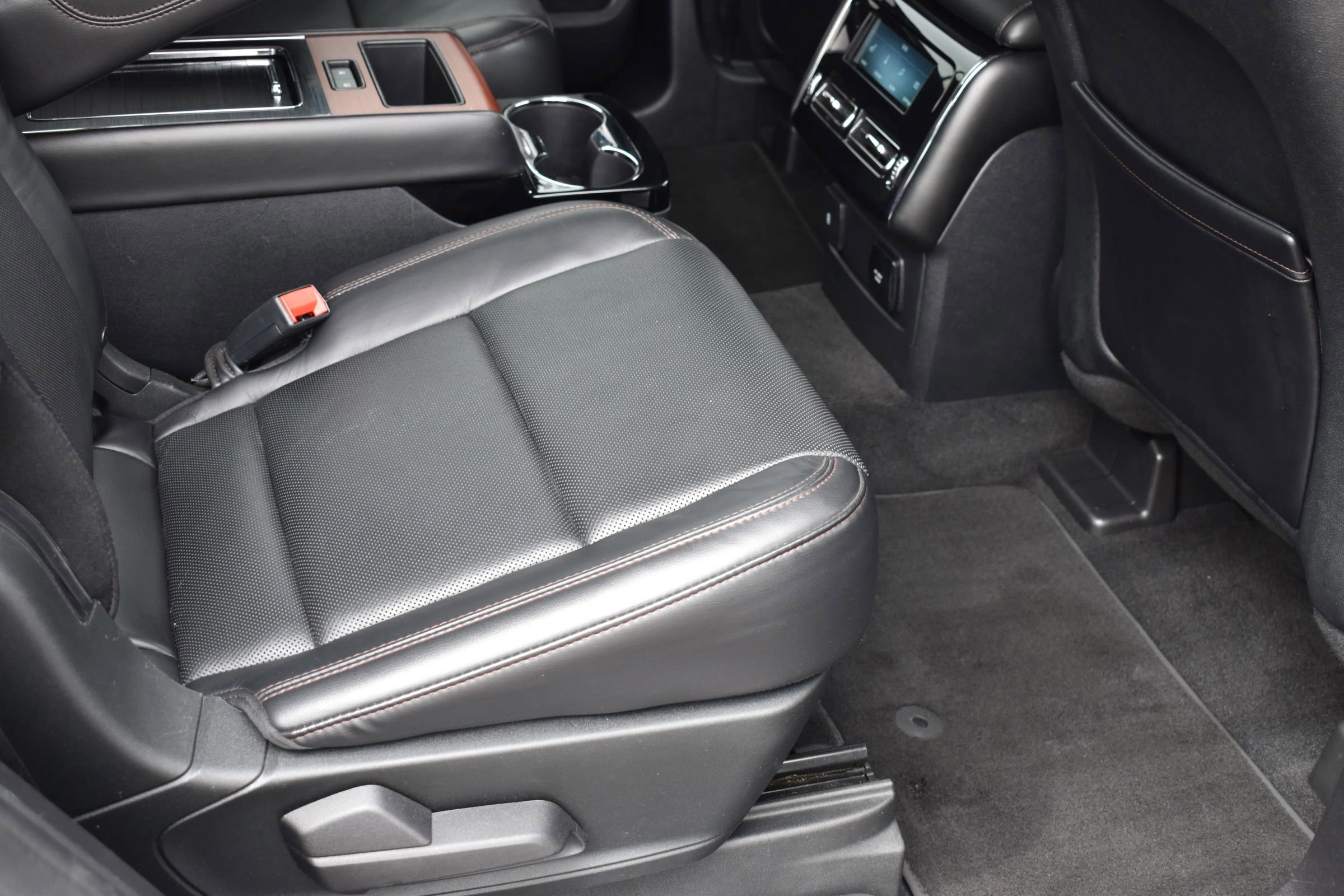 Used 2020 Lincoln Aviator Grand Touring w/ Equipment Group 302A AWD/4WD image 20