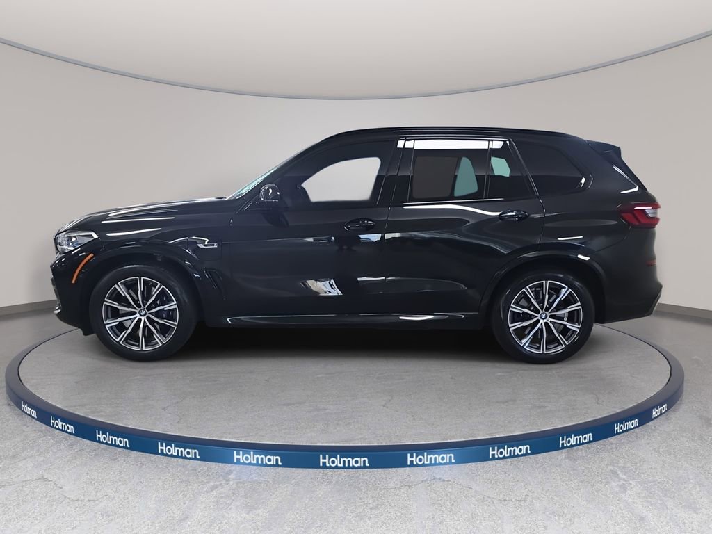 Certified 2022 BMW X5 xDrive45e w/ M Sport Package image 11