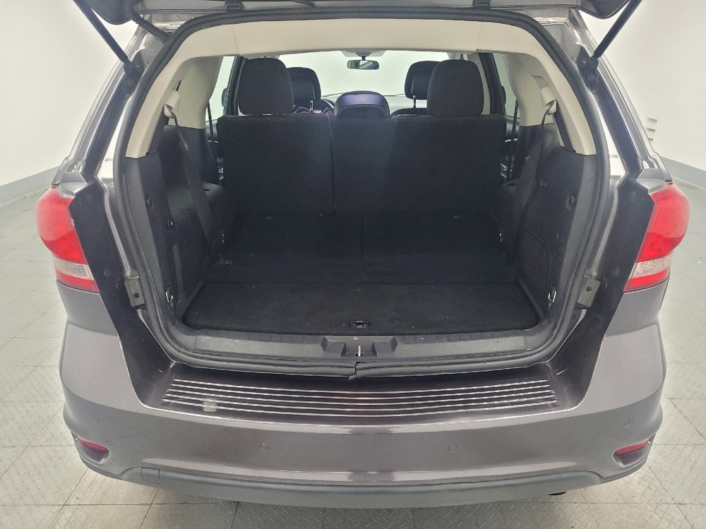 Used 2017 Dodge Journey SXT w/ Safe & Sound Group FWD image 29