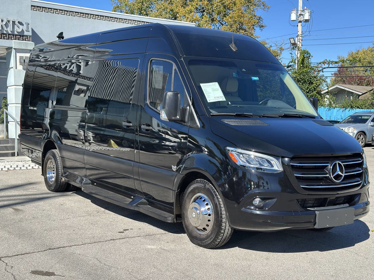 Used 2023 Mercedes-Benz Sprinter 3500 image 2