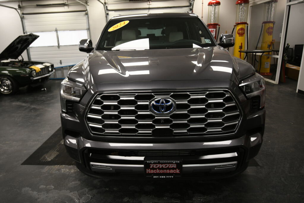 Certified 2024 Toyota Sequoia Capstone image 2