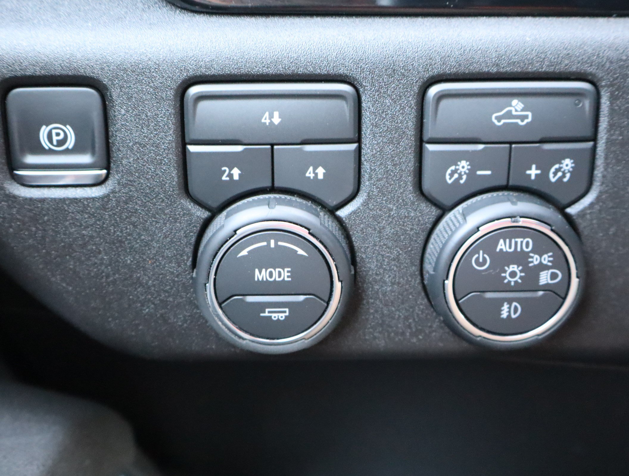 Used 2025 Chevrolet Silverado 2500 LT w/ Convenience Package AWD/4WD image 21