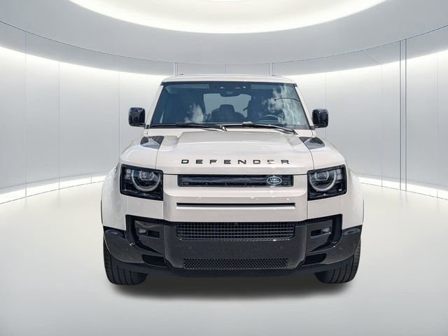 Used 2026 Land Rover Defender 110 X-Dynamic SE AWD/4WD image 2