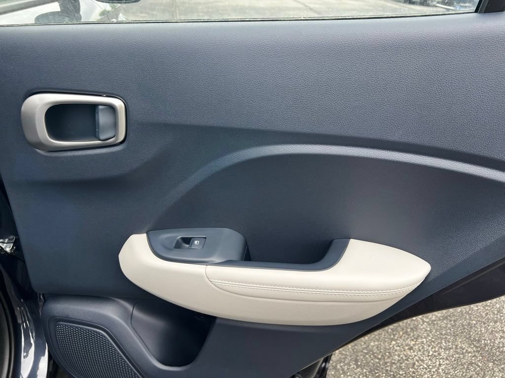 New 2026 Hyundai Venue SEL FWD image 29