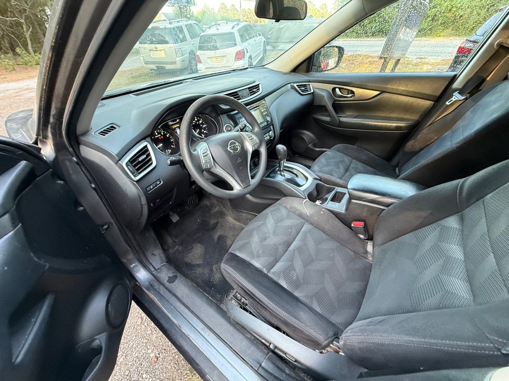 Used 2014 Nissan Rogue SV FWD image 9